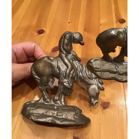 ANTIQUE NATIVE AMERICAN BRONZED CAST IRON BOOKENDS VINTAGE END OF THE TR… - Picture 6 of 10